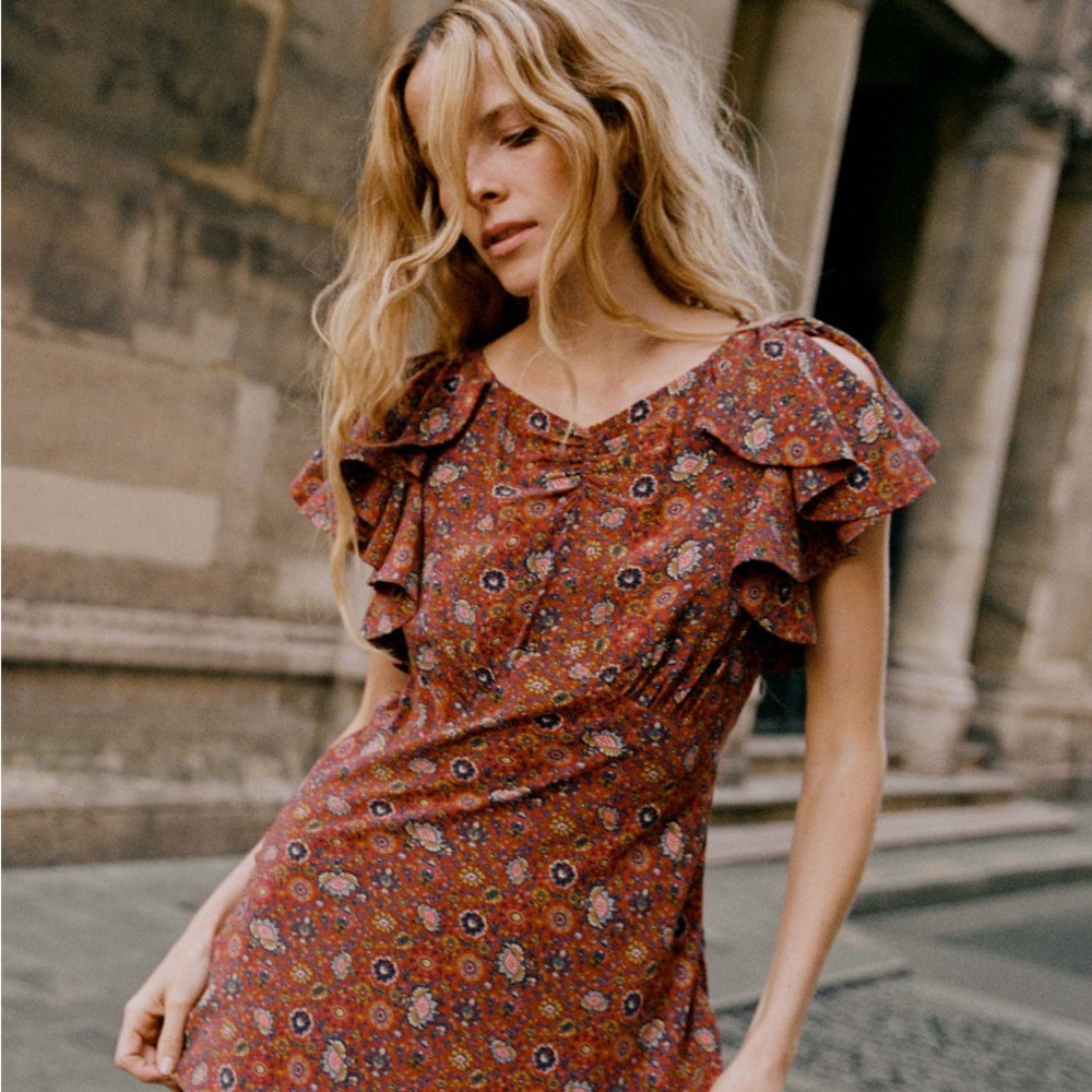 NWOT Doen Beatriz Dress in Rouge Riviera Medallion